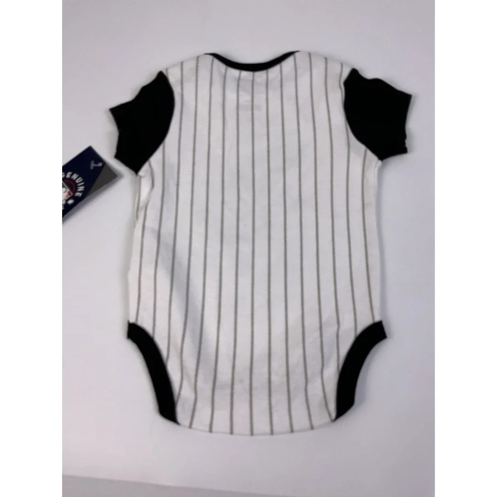 Chicago White Sox Baby Onesie Bodysuit 0–3 Months MLB‎ Pinstripe Infant Outfit